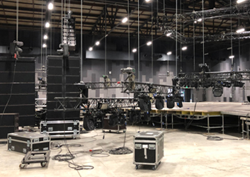 TOYO Electric Stage Chain Hoist: Helping a Large-Scale Project Succeed